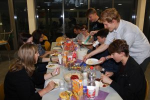09 Grillen